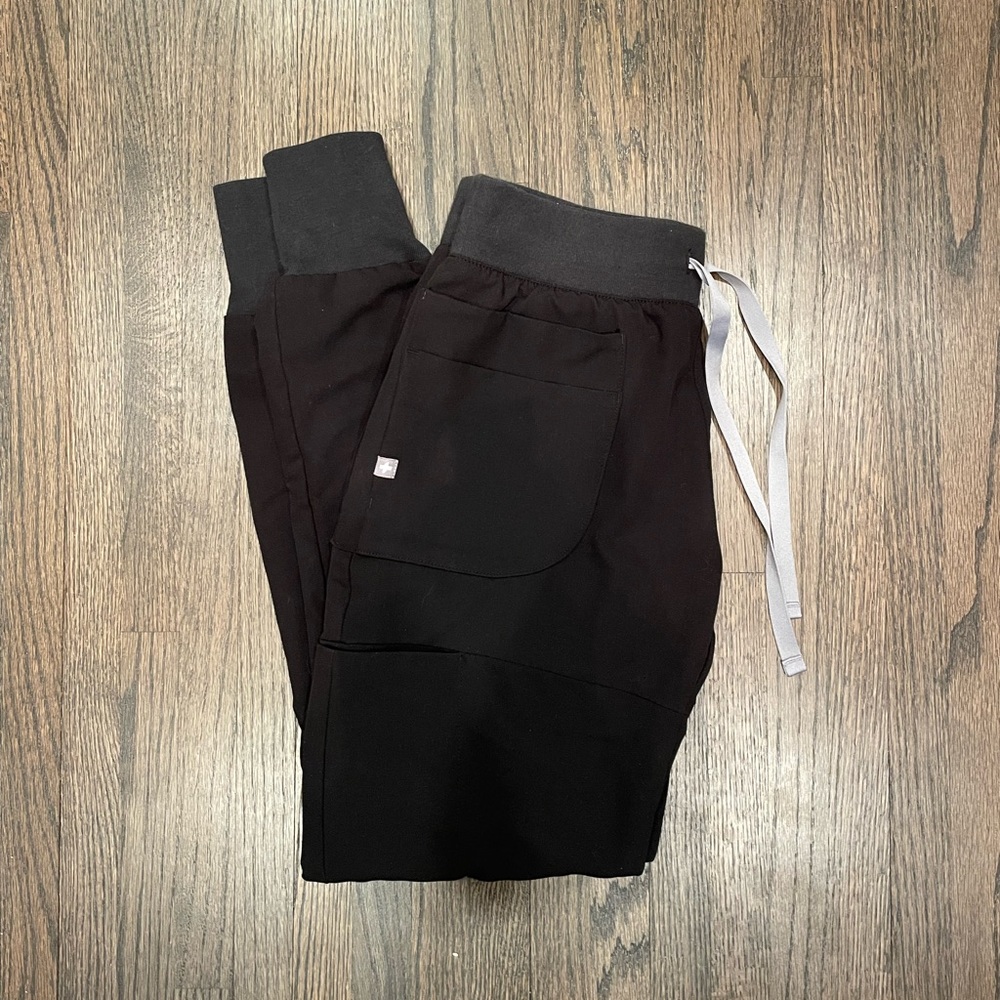 FIGS Zamora Jogger Scrub Pants